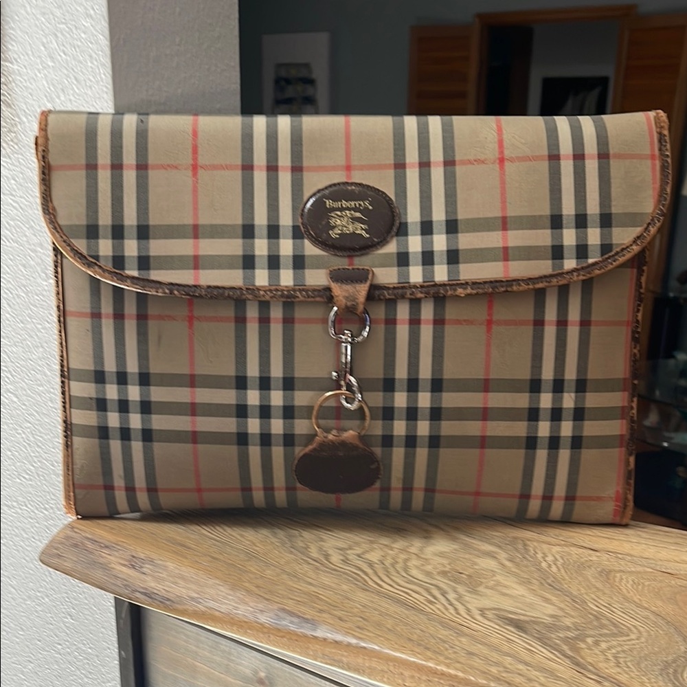 Authentic Burberry Vintage Nova Document Unisex Case